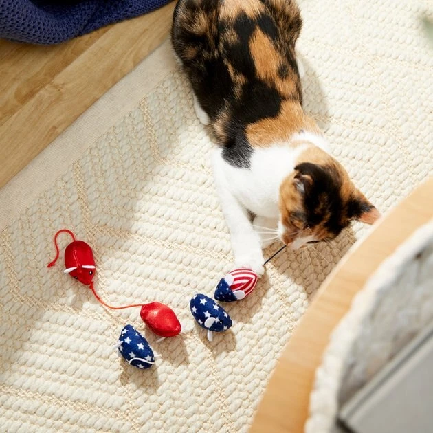 Frisco Americana Plush Mice Cat Toy with Catnip, 5 count 5 Frisco Americana Plush Mice Cat Toy with Catnip, 5 count - Image 3