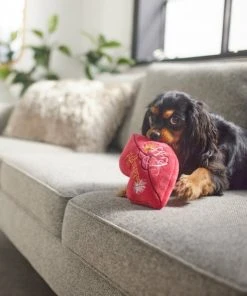 Frisco New Year's Eve Midnight Kiss Plush Squeaky Dog Toy -Frisco Sales 2024 288482 PT3. SY630 V1638291887